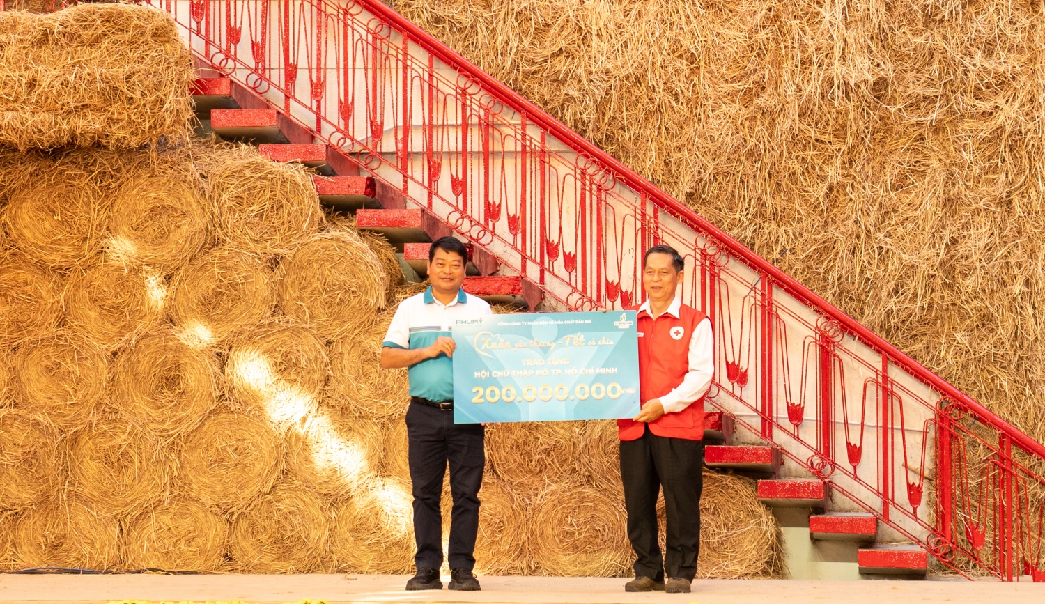 PVFCCo – Phú Mỹ chăm lo Tết cho 200 thiếu nhi khó khăn tại Lễ hội Tết Việt