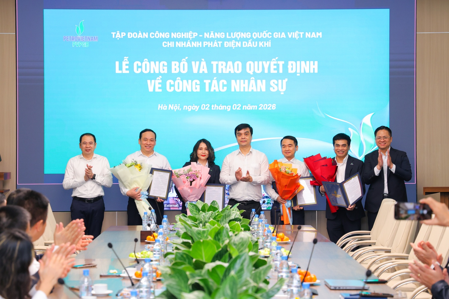 PVPGB công bố, trao quyết định bổ nhiệm cán bộ lãnh đạo các phòng PVPGB công bố, trao quyết định bổ nhiệm cán bộ lãnh đạo các phòng
