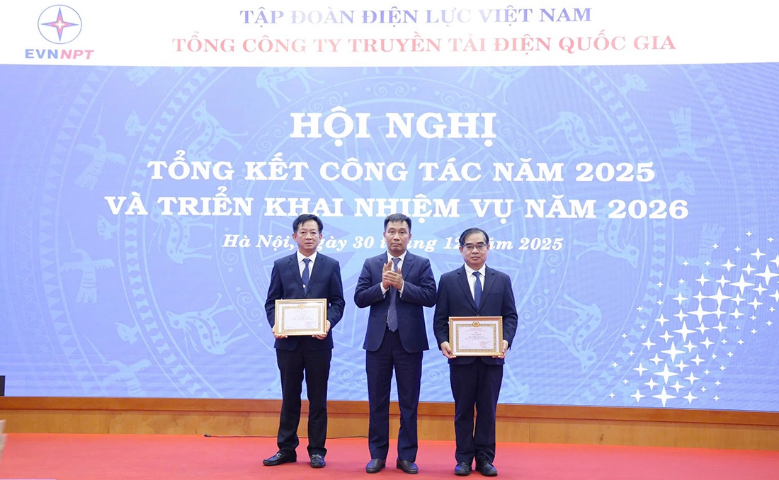 Đảng bộ Tổng công ty Truyền tải điện Quốc gia giữ vững niềm tin theo Đảng Đảng bộ Tổng công ty Truyền tải điện Quốc gia giữ vững niềm tin theo Đảng