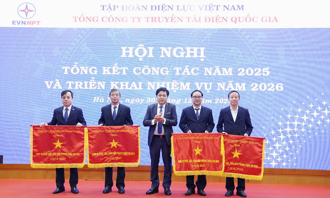 Đảng bộ Tổng công ty Truyền tải điện Quốc gia giữ vững niềm tin theo Đảng Đảng bộ Tổng công ty Truyền tải điện Quốc gia giữ vững niềm tin theo Đảng