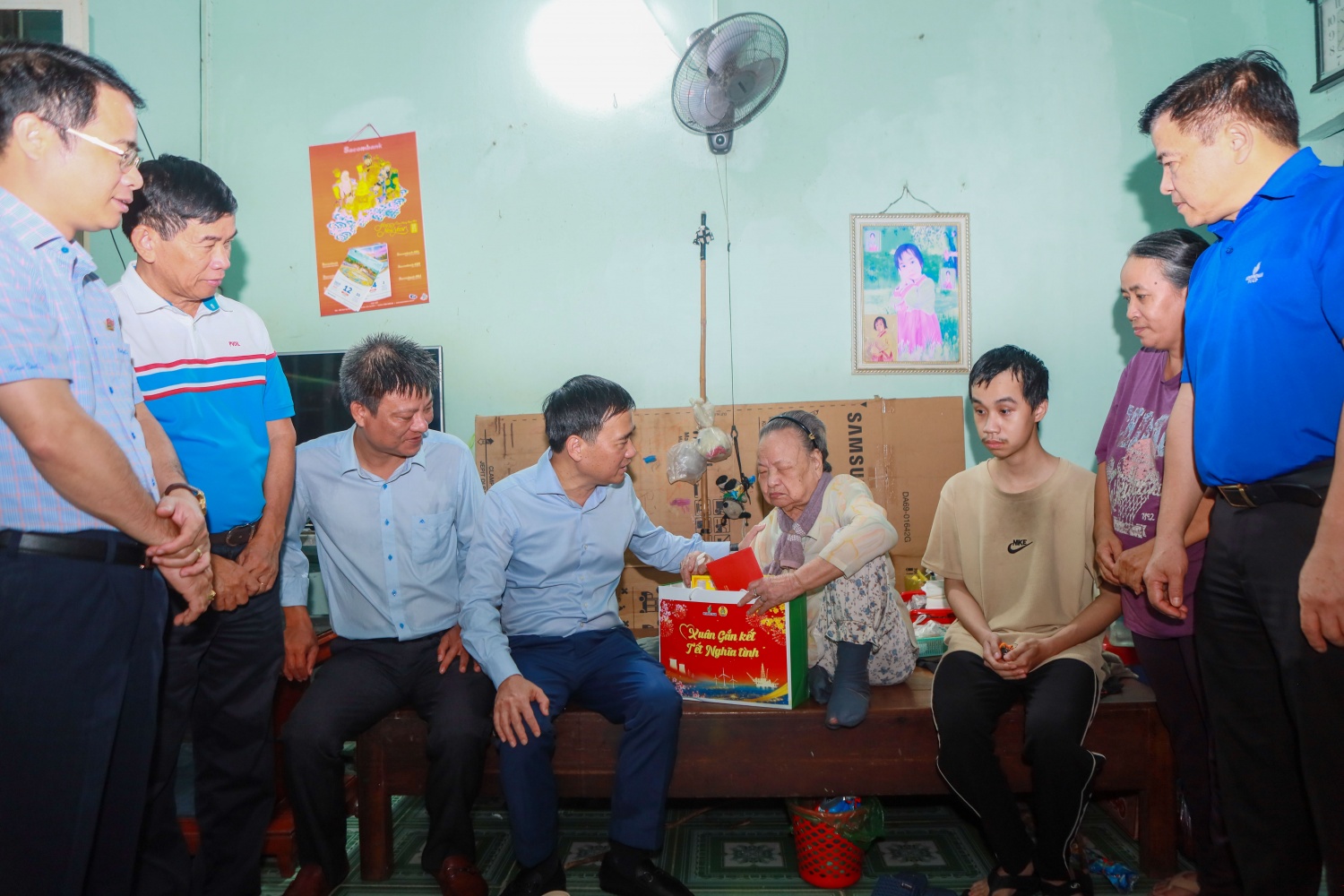 Petrovietnam trao quà Tết, lan tỏa nghĩa tình tại Khánh Hòa