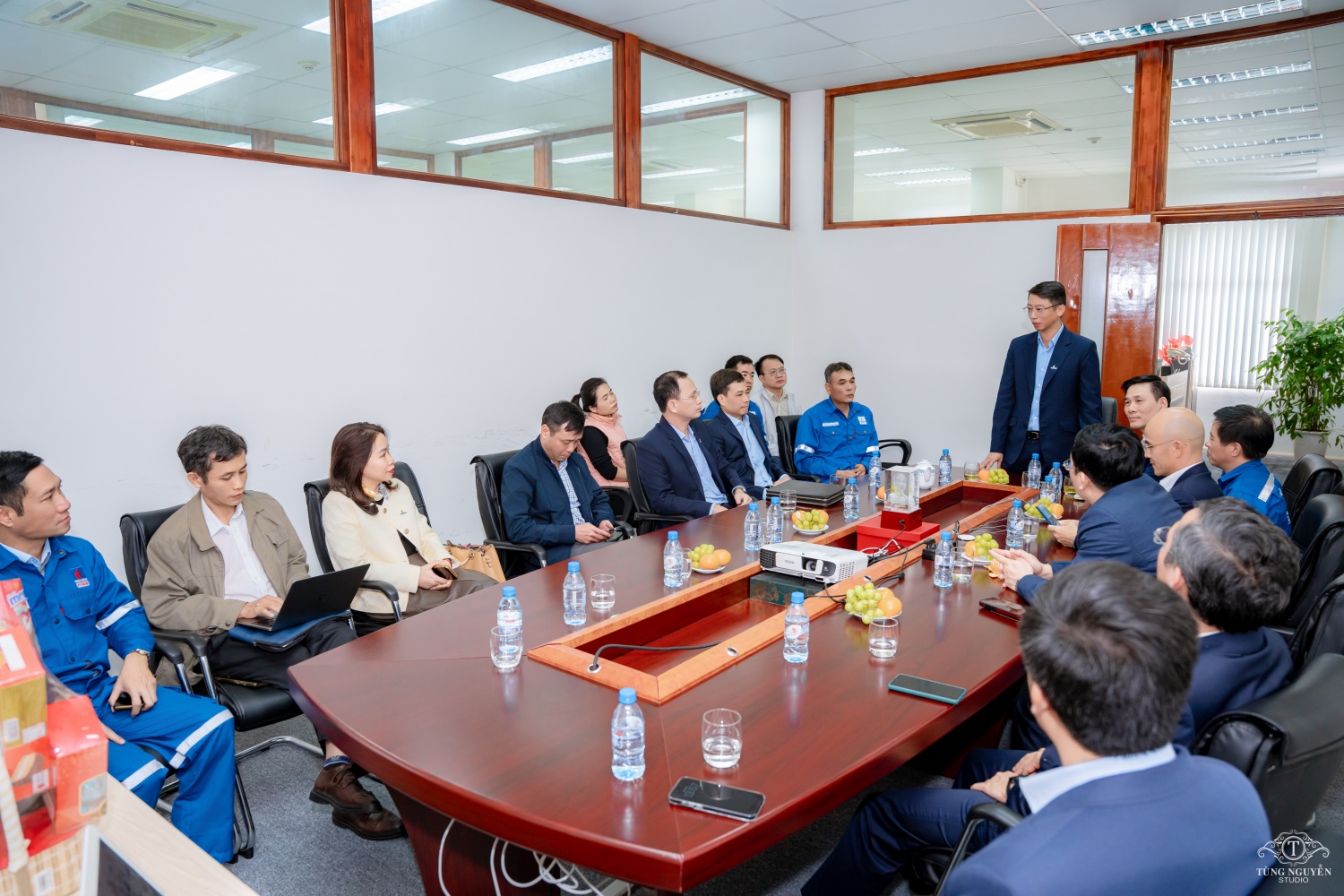 Lãnh đạo Petrovietnam động viên người lao động PVNDB nhân dịp Tết Bính Ngọ