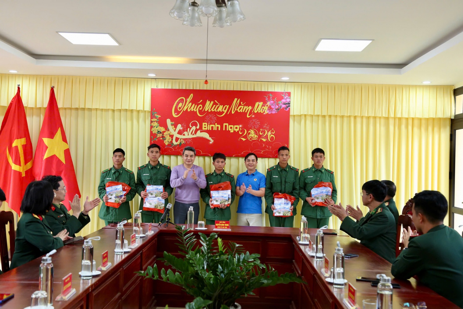 PVEP mang xuấn ấm đến nơi biên cương