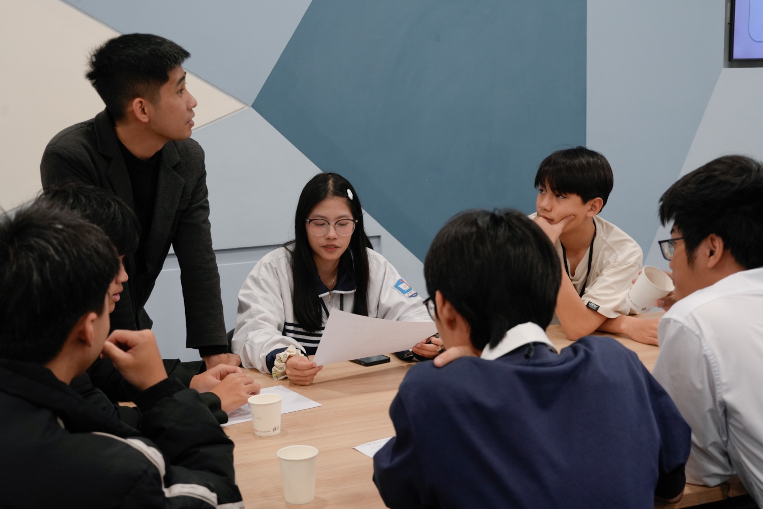 Tăng cường thực hành, ứng dụng công nghệ và tư duy giải quyết vấn đề cùng thanh thiếu niên