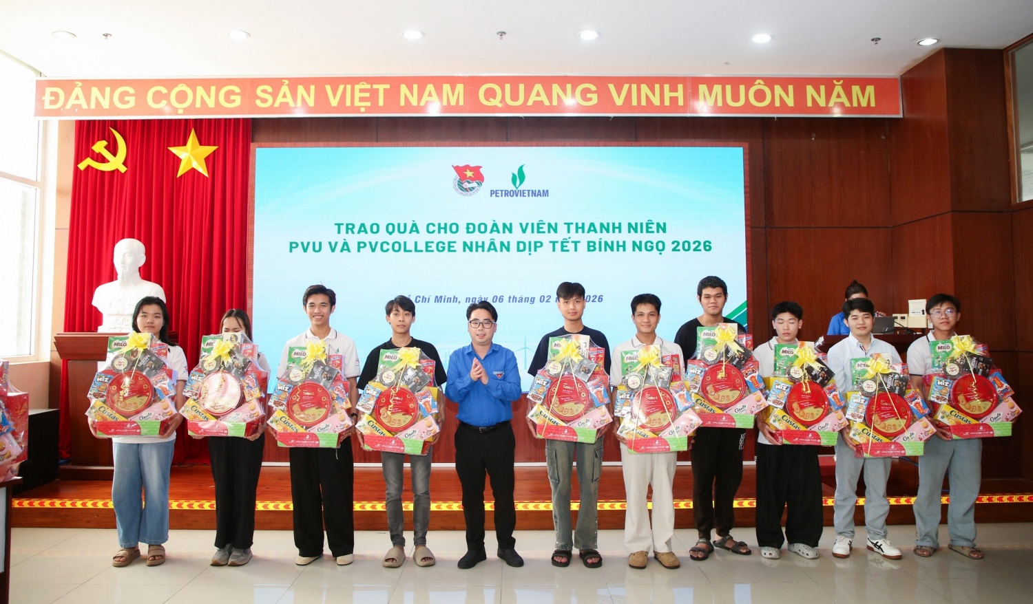 Petrovietnam lan tỏa  “Xuân gắn kết – Tết nghĩa tình” tại TP.HCM