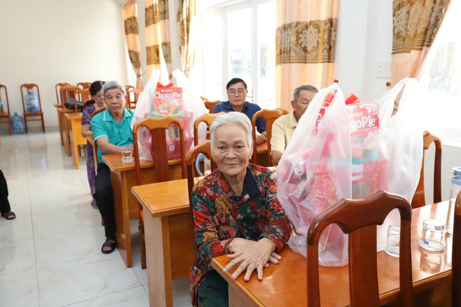 Những phần quà ý nghĩa được trao tặng đến các hoàn cảnh khó khăn nhân dịp Xuân Bính Ngọ 2026. Những phần quà ý nghĩa được trao tặng đến các hoàn cảnh khó khăn nhân dịp Xuân Bính Ngọ 2026.