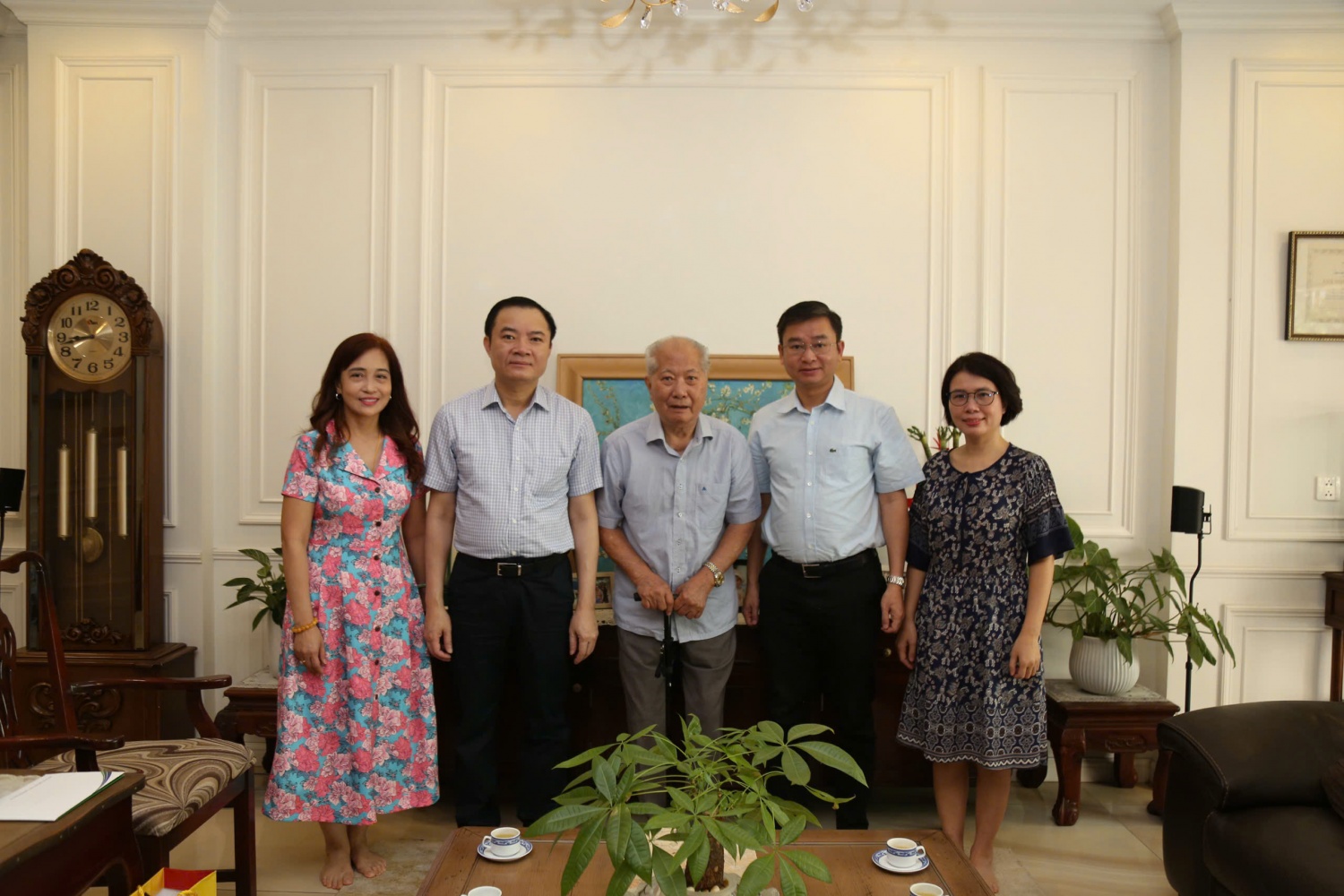 Lãnh đạo Petrovietnam tri ân các thế hệ lãnh đạo nhân dịp Xuân Bính Ngọ 2026 Lãnh đạo Petrovietnam tri ân các thế hệ lãnh đạo nhân dịp Xuân Bính Ngọ 2026