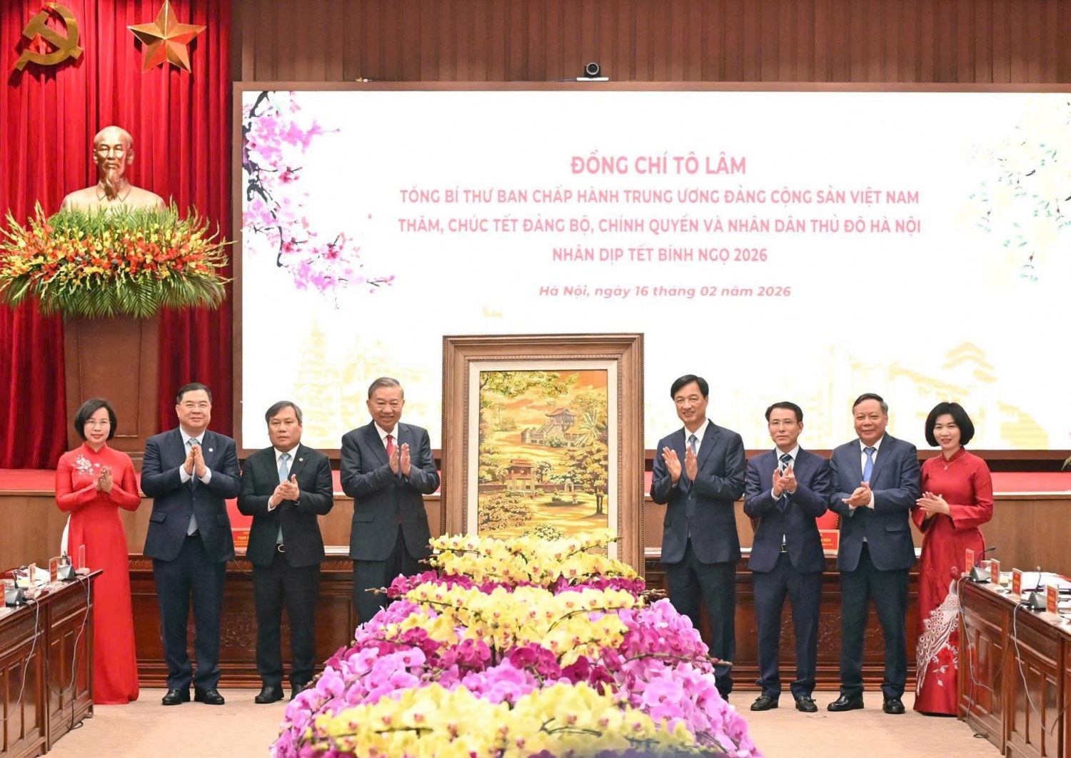 Tổng Bí thư Tô Lâm thăm, chúc Tết nhân dân Thủ đô Tổng Bí thư Tô Lâm chúc Tết Đảng bộ, chính quyền và nhân dân Thủ đô