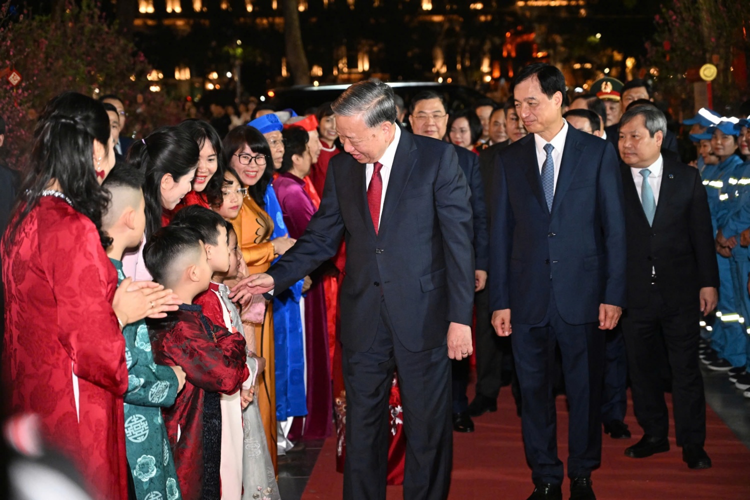 Tổng Bí thư Tô Lâm thăm, chúc Tết nhân dân Thủ đô Tổng Bí thư Tô Lâm chúc Tết Đảng bộ, chính quyền và nhân dân Thủ đô