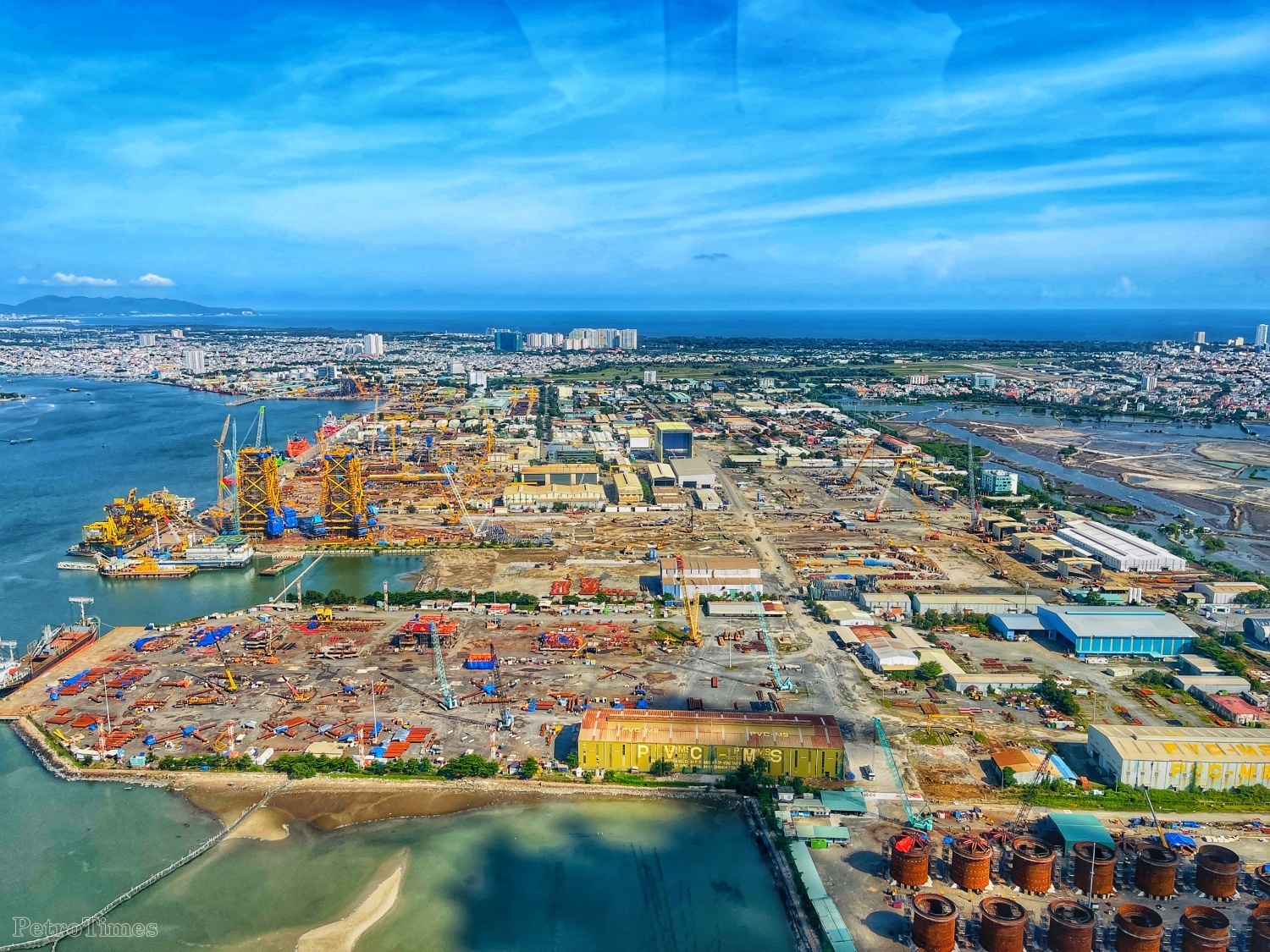 Phát huy vai trò các sếu đầu đàn, hiện thực hóa mục tiêu tăng trưởng hai con số