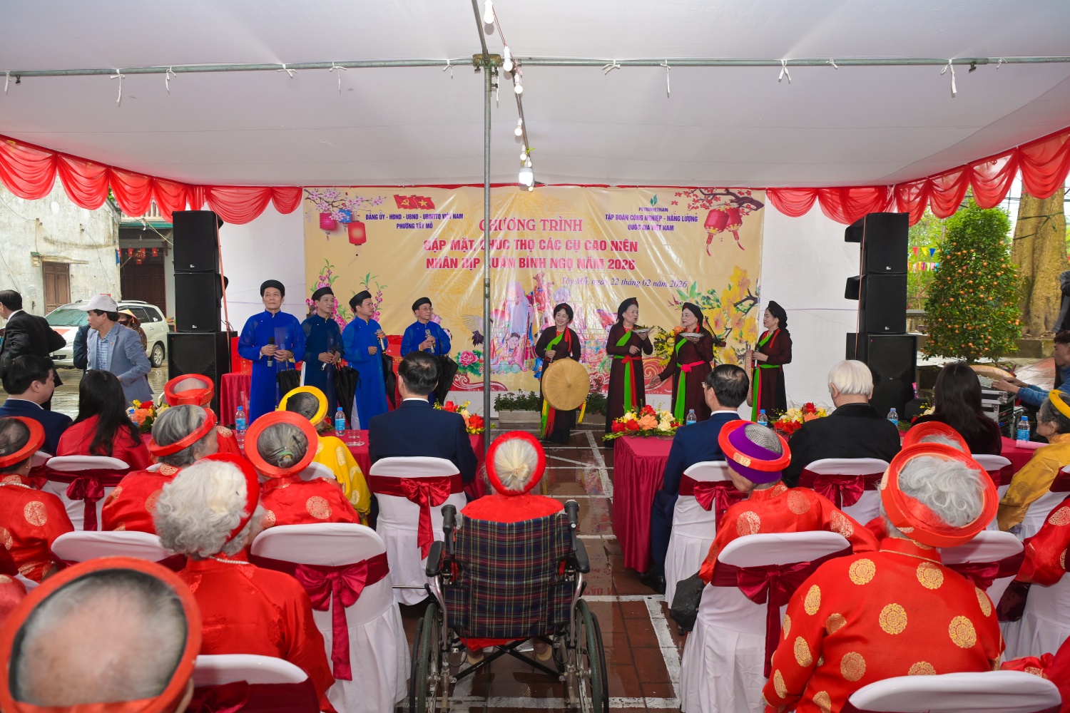 Toàn cảnh buổi gặp mặt, chúc Tết các cụ cao niên phường Tây Mỗ, Hà Nội Toàn cảnh buổi gặp mặt, chúc Tết các cụ cao niên phường Tây Mỗ, Hà Nội