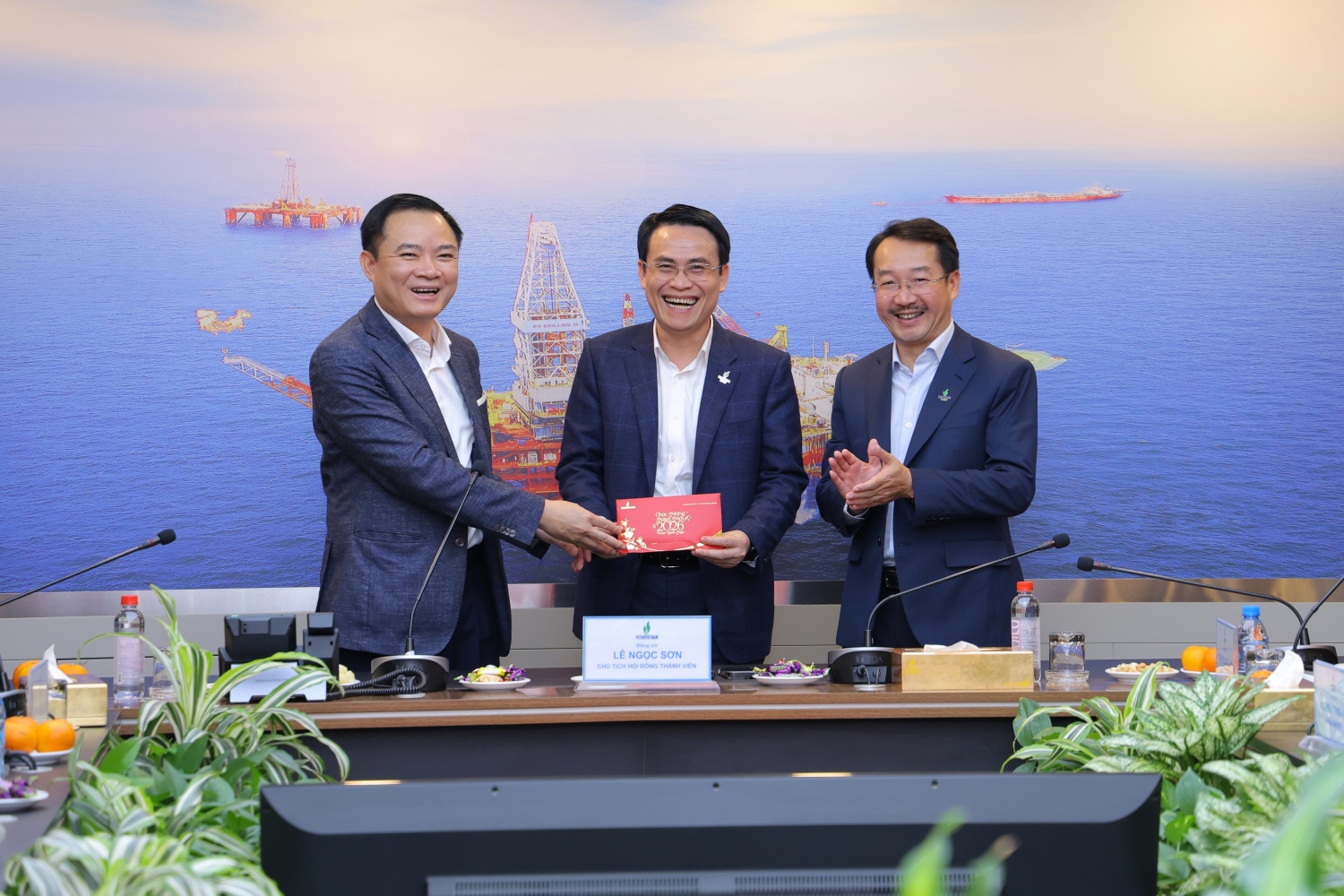 Chủ tịch HĐTV Petrovietnam Lê Ngọc Sơn đến thăm và chúc Tết các đơn vị thành viên đầu Xuân Bính Ngọ 2026 tại Hà Nội