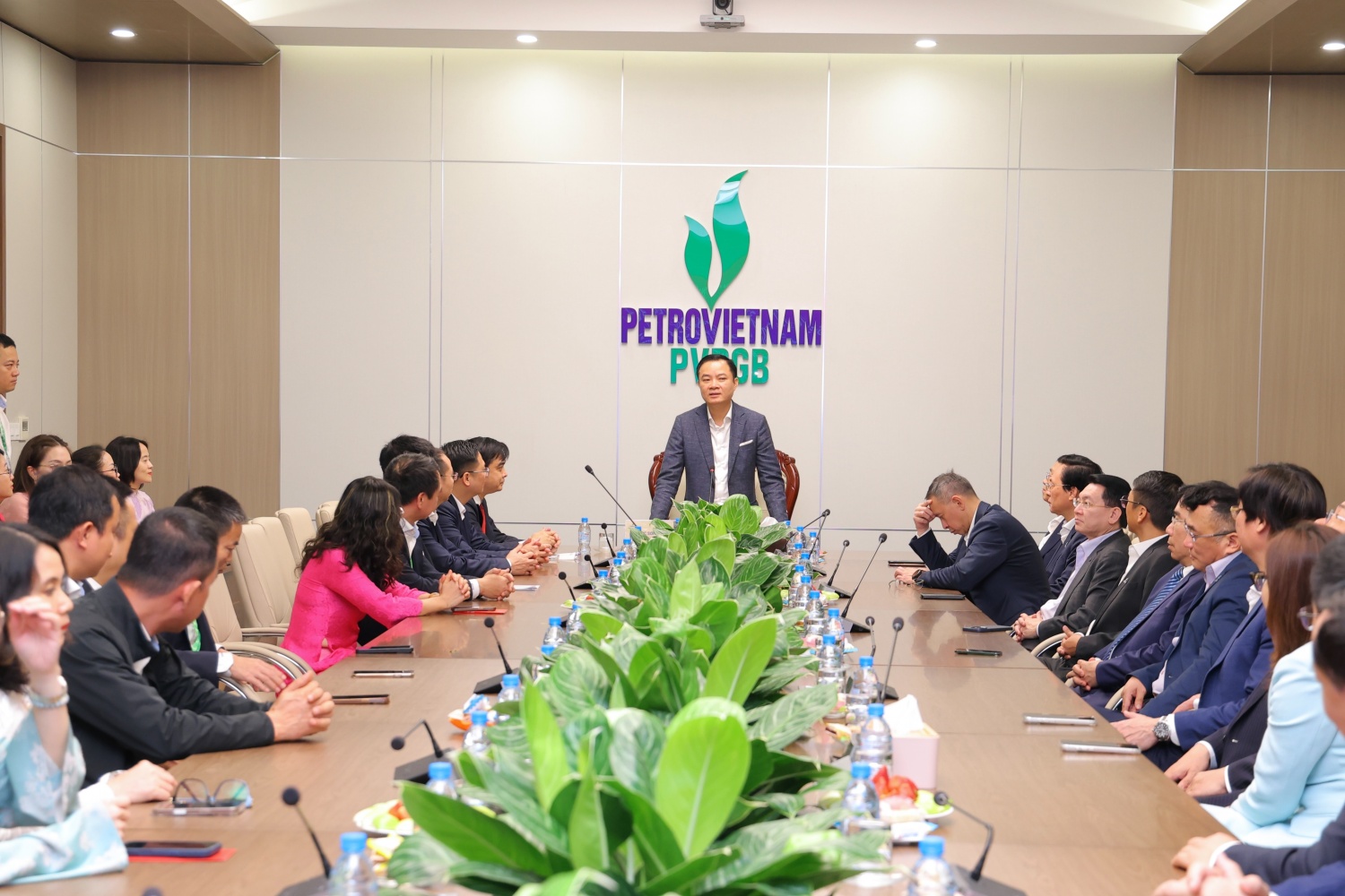 Chủ tịch HĐTV Petrovietnam Lê Ngọc Sơn đến thăm và chúc Tết các đơn vị thành viên đầu Xuân Bính Ngọ 2026 tại Hà Nội