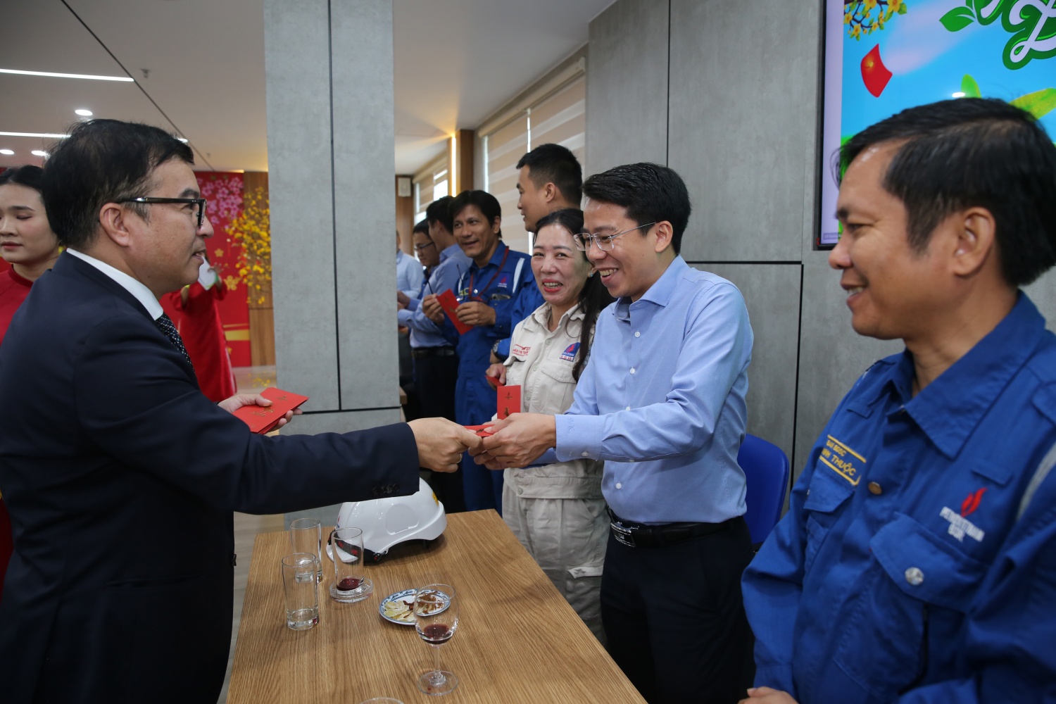 Quyết tâm đầu năm mới của BSR: “Tư duy đổi mới - Hành động sáng tạo - Hiệu quả bền vững”