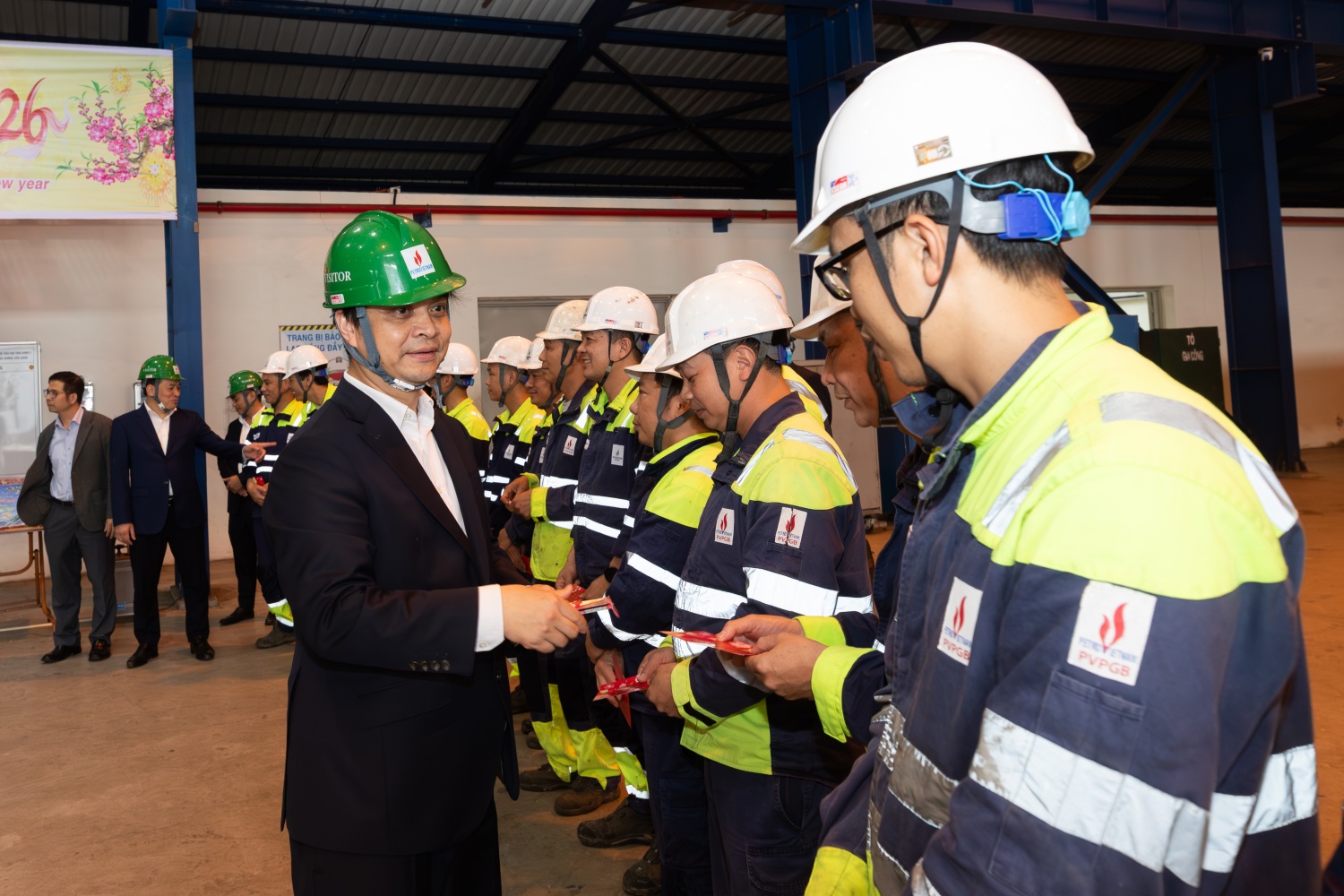 Lãnh đạo Petrovietnam chúc Tết, động viên người lao động Nhà máy Nhiệt điện Thái Bình 2