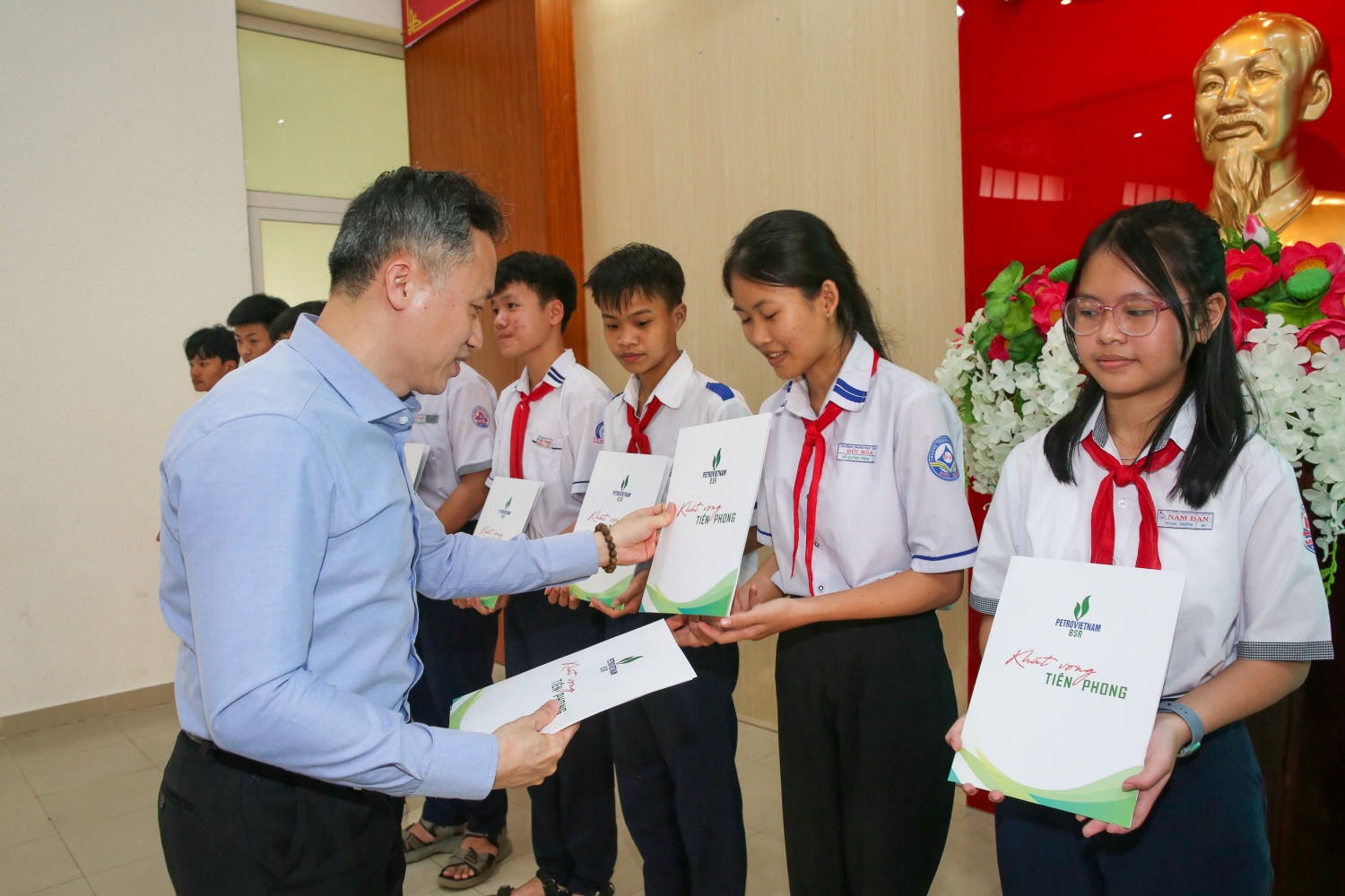 BSR lan tỏa nghĩa tình tại quê hương cố Thủ tướng Phạm Văn Đồng