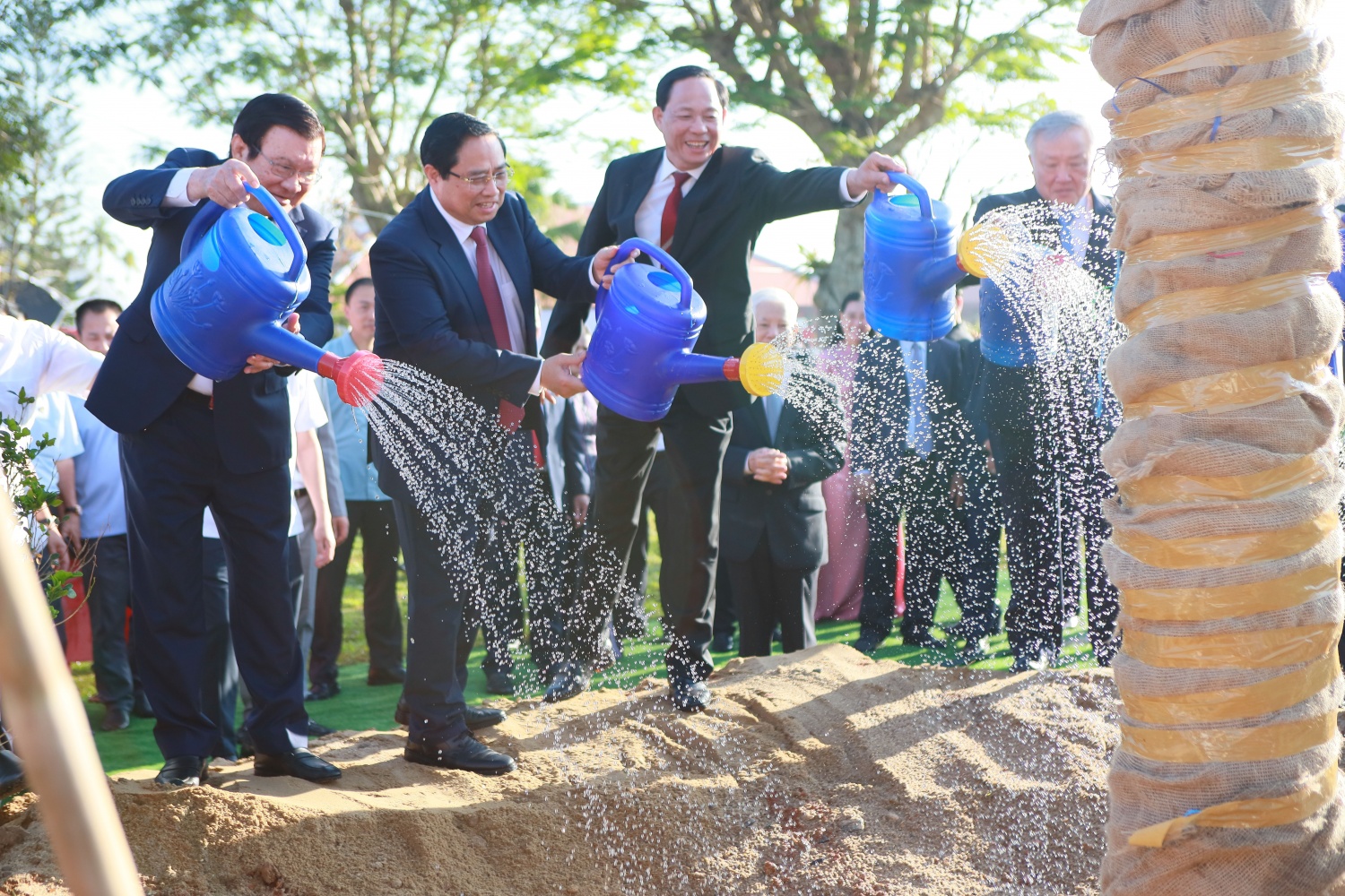 Đồng chí Phạm Văn Đồng - Một tấm gương sáng ngời về đạo đức cách mạng Đồng chí Phạm Văn Đồng - Một tấm gương sáng ngời về đạo đức cách mạng