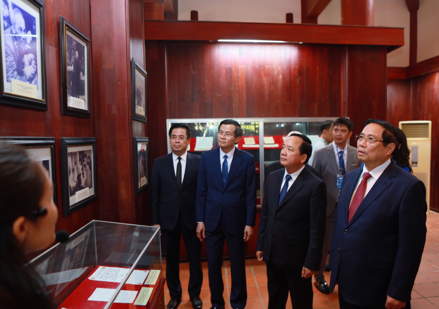 Đồng chí Phạm Văn Đồng - Một tấm gương sáng ngời về đạo đức cách mạng Đồng chí Phạm Văn Đồng - Một tấm gương sáng ngời về đạo đức cách mạng