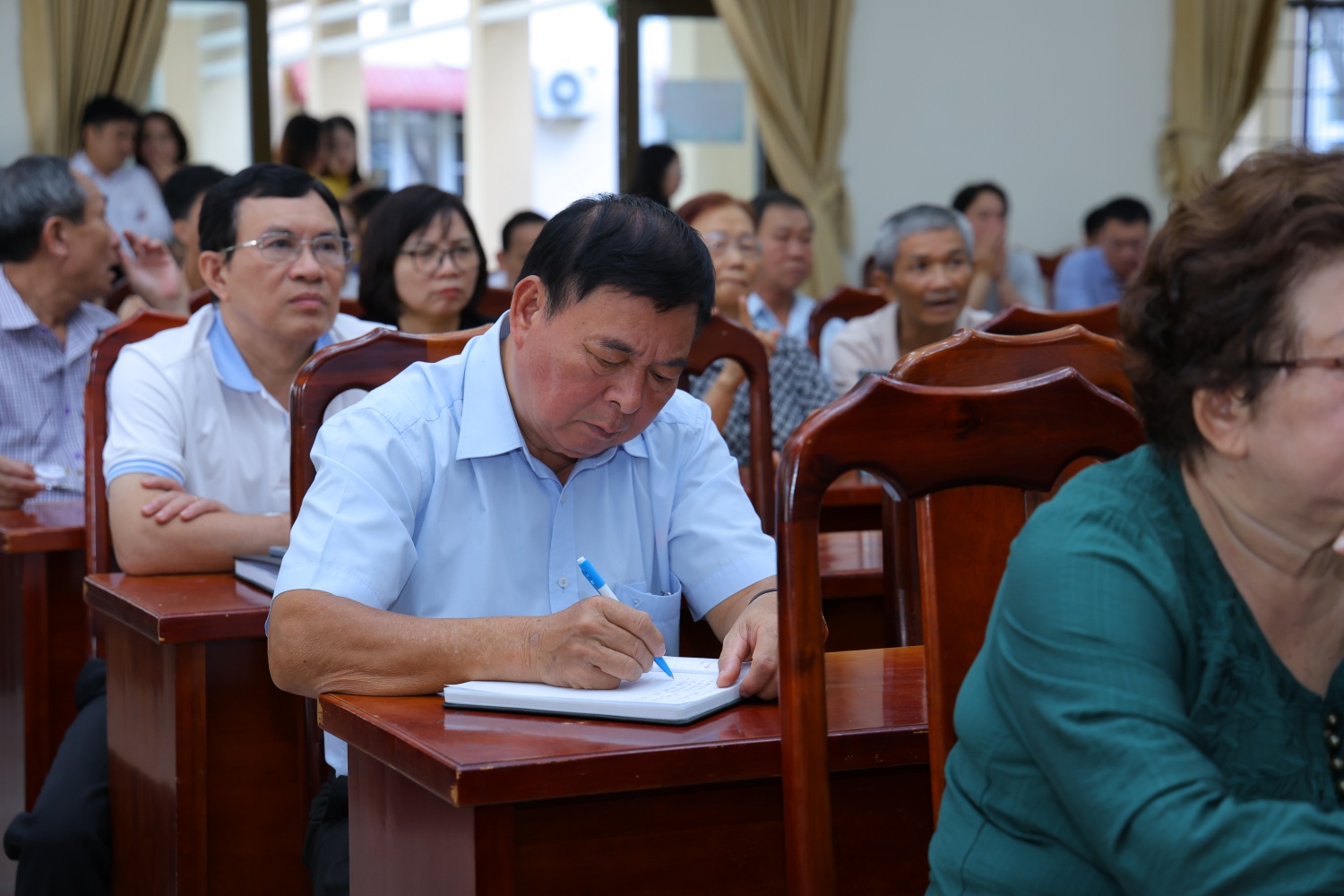 Cử tri phường Vũng Tàu (TP. Hồ Chí Minh) gửi gắm kỳ vọng vào Petrovietnam