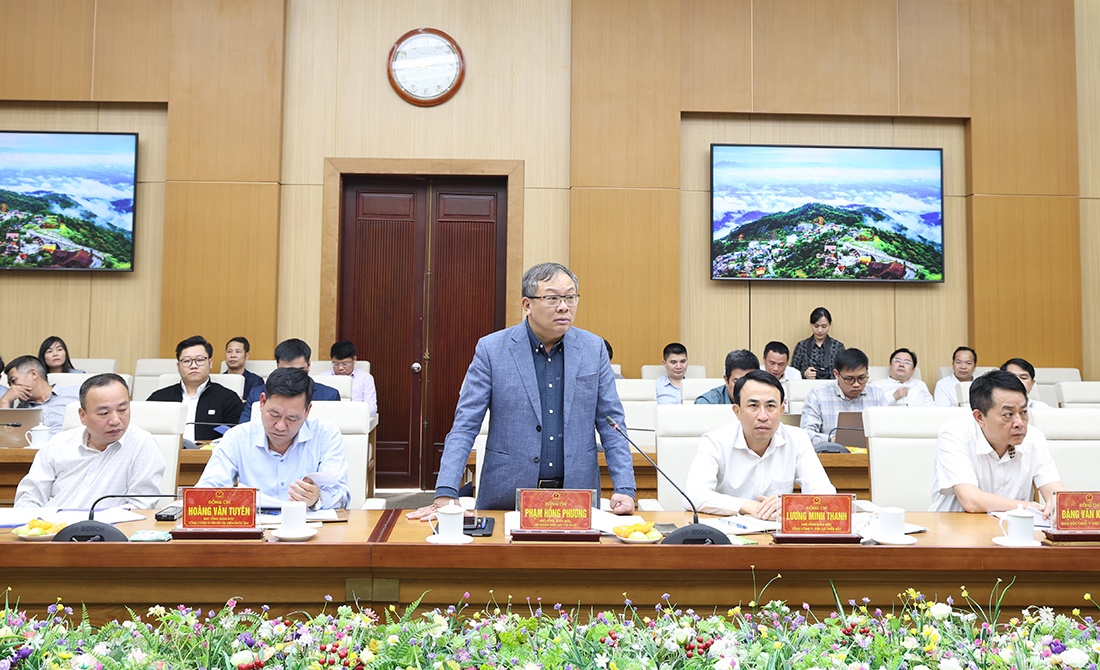 Chủ tịch UBND tỉnh Phú Thọ họp tháo gỡ vướng mắc mặt bằng các dự án lưới điện trọng điểm Phú Thọ: Tháo gỡ vướng mắc mặt bằng các dự án lưới điện trọng điểm