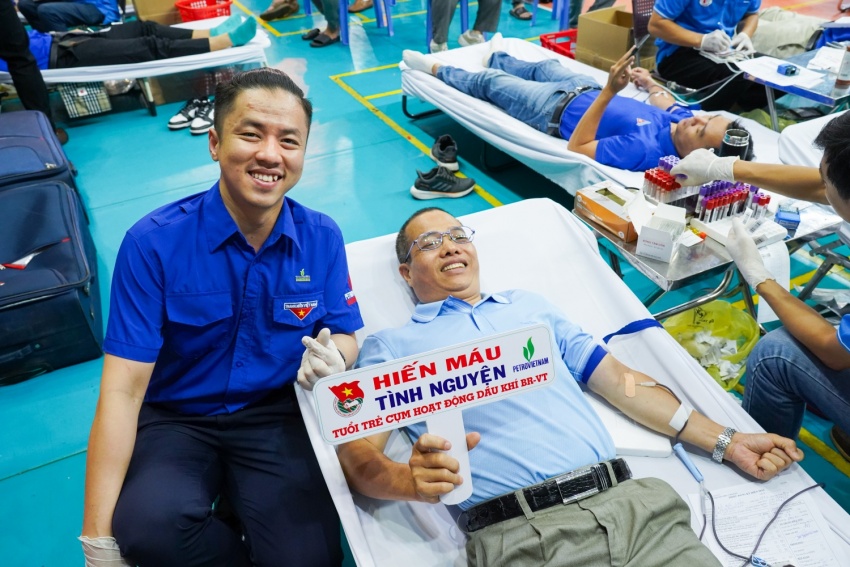 Tuổi trẻ Vietsovpetro khởi động tháng thanh niên 2026: “Nhiệt huyết Petrovietnam” lan tỏa từ những giọt máu hồng “Nhiệt huyết Petrovietnam” lan tỏa từ những giọt máu hồng