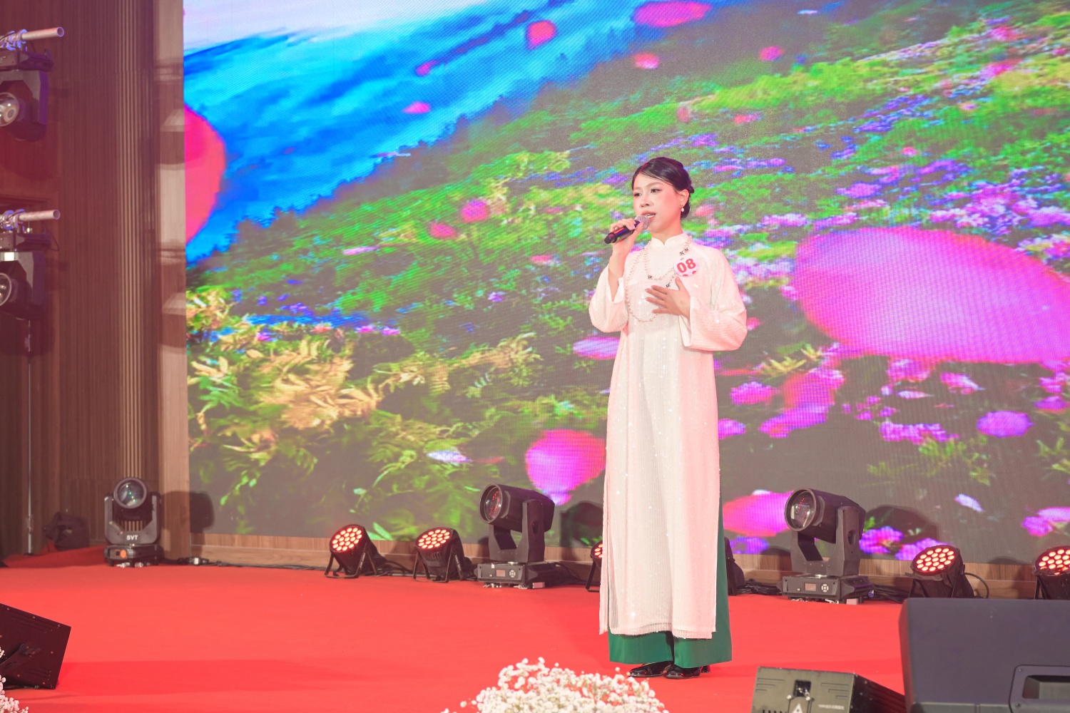 Chị Đặng Huỳnh Nhược Thủy – TIMEXCO biểu diễn phần thi năng khiếu