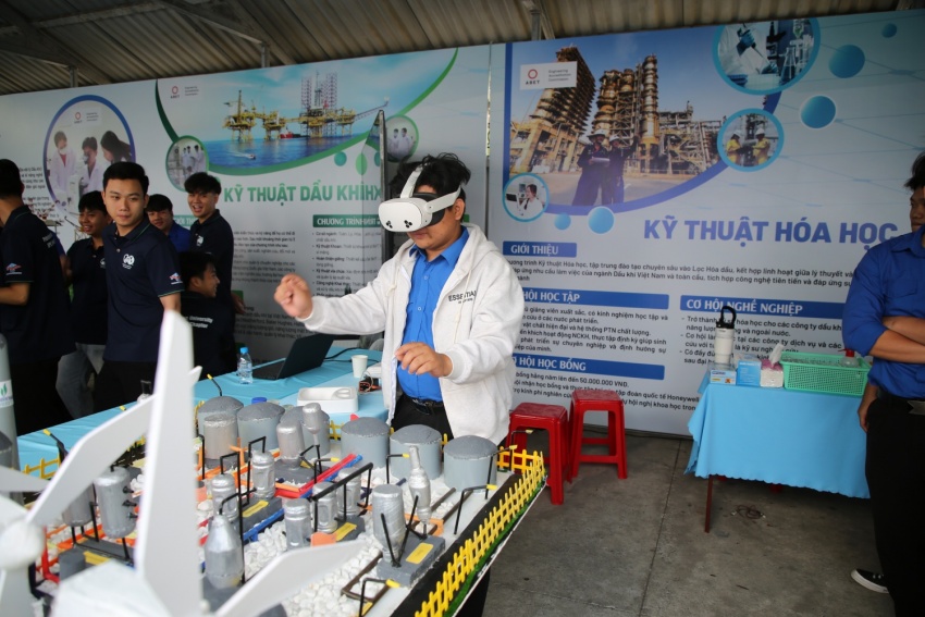 Gian hàng PVU lan tỏa tri thức và khát vọng sáng tạo tại Lễ hội Văn hóa học sinh - sinh viên