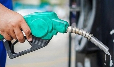 Nhập khẩu xăng dầu tăng vọt 78% trong quý đầu năm