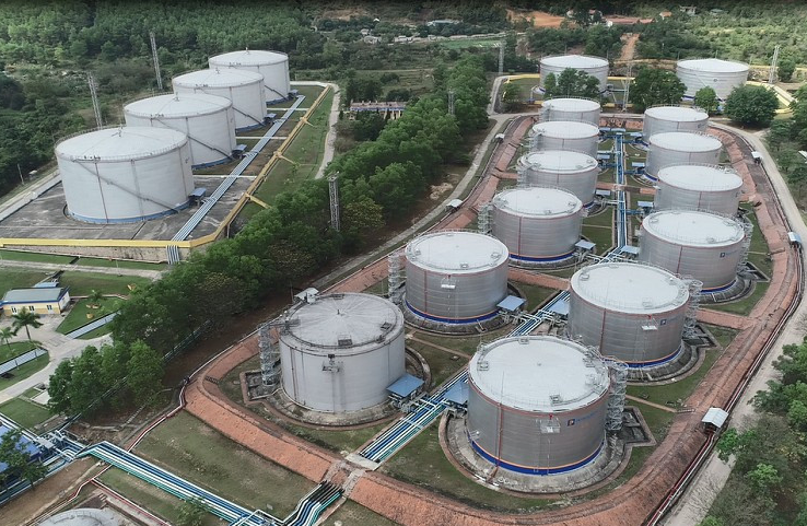 Nguồn cung xăng dầu vẫn đảm bảo, Việt Nam chưa cần dùng dự trữ quốc gia
