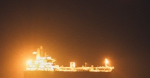 Hai tàu chở dầu bốc cháy gần các cảng xuất khẩu trọng điểm của Iraq