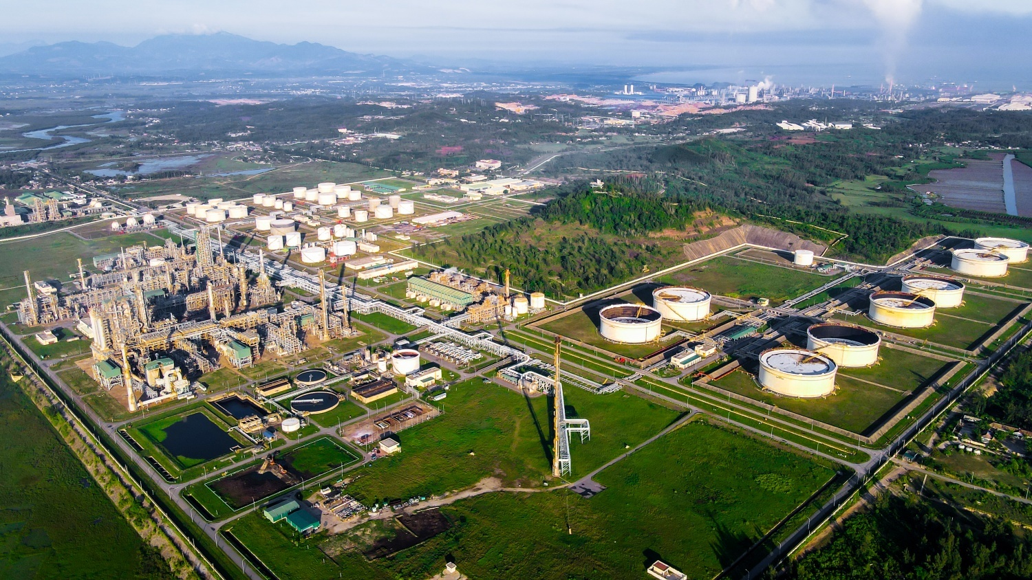 Petrovietnam thúc đẩy nhiều giải pháp chiến lược nhằm củng cố nền tảng an ninh năng lượng dài hạn của đất nước Giữ vững “lá chắn năng lượng” trước “bão” địa chính trị Trung Đông