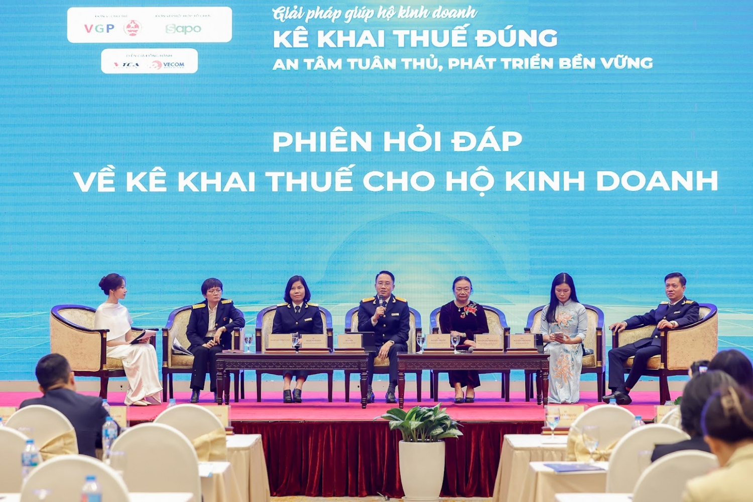 Giải pháp giúp hộ kinh doanh kê khai thuế đúng, an tâm tuân thủ, phát triển bền vững Giải pháp giúp hộ kinh doanh kê khai thuế đúng, an tâm tuân thủ, phát triển bền vững