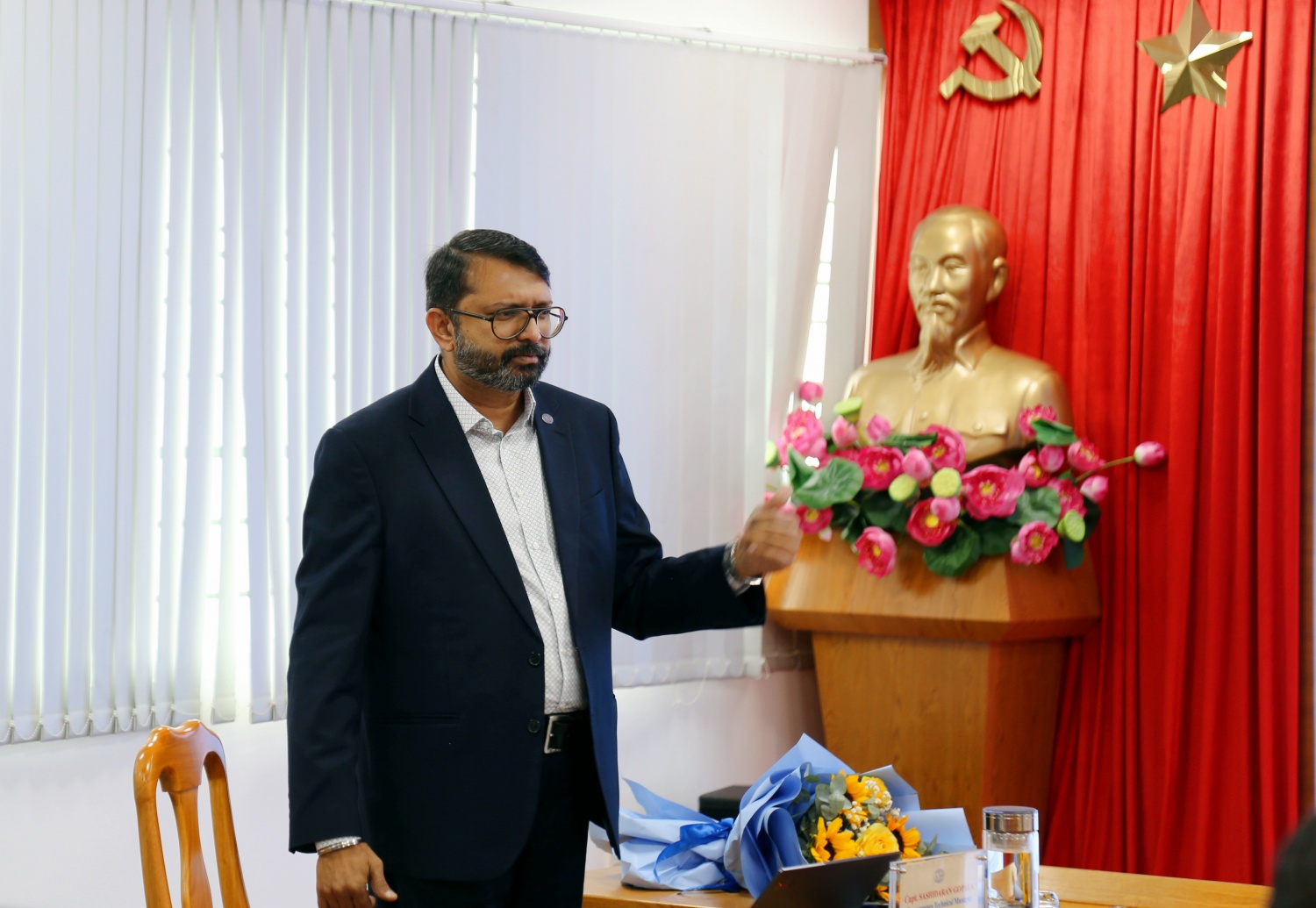 Đại diện OCIMF thăm, làm việc và huấn luyện nghiệp vụ tại PVMR OCIMF làm việc với PVMR, chia sẻ kinh nghiệm kiểm tra tàu dầu quốc tế