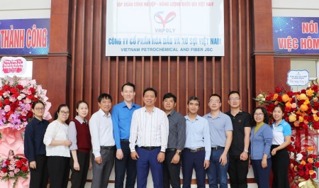 VNPOLY tổ chức gặp mặt CBCNV, người lao động nhân ngày kỷ niệm 18 năm thành lập