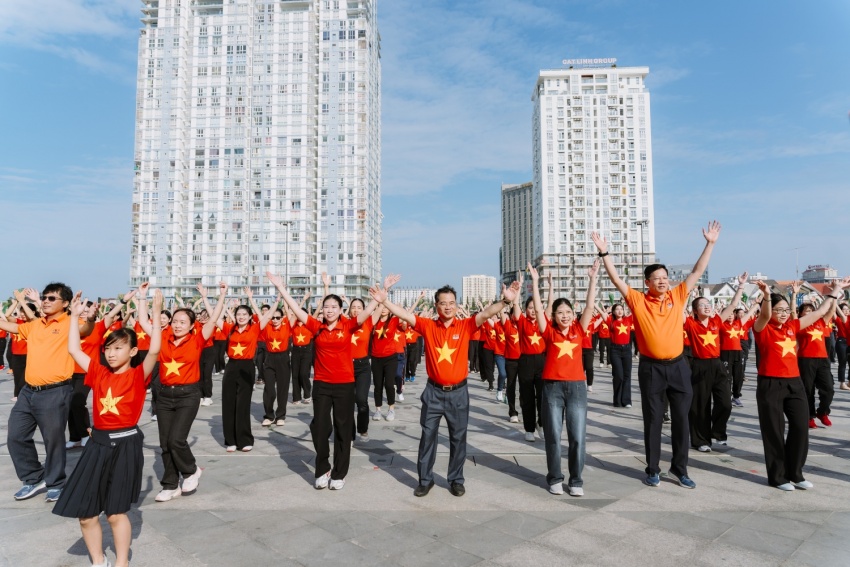 Phụ nữ Vietsovpetro rạng rỡ trong chương trình “Tự hào là người Việt Nam”