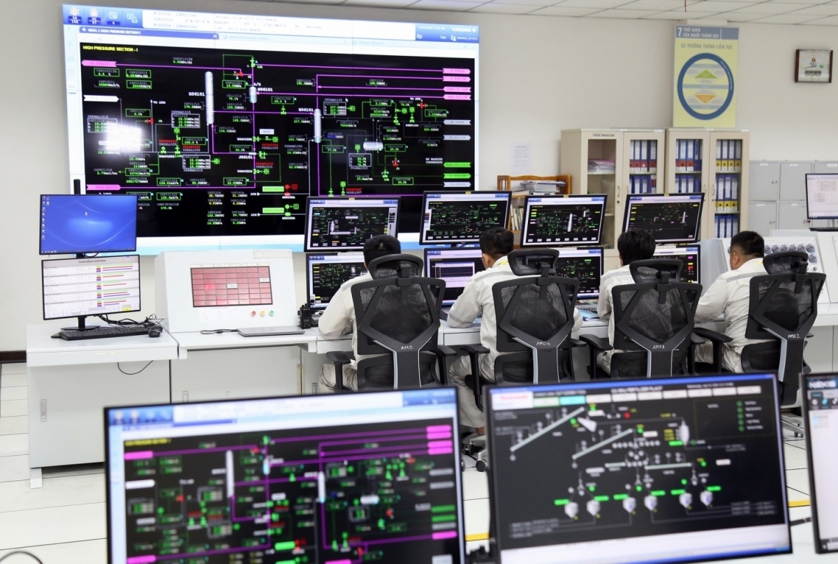 Chuyển đổi từ nhà máy hiện đại sang nhà máy thông minh tại Đạm Cà Mau