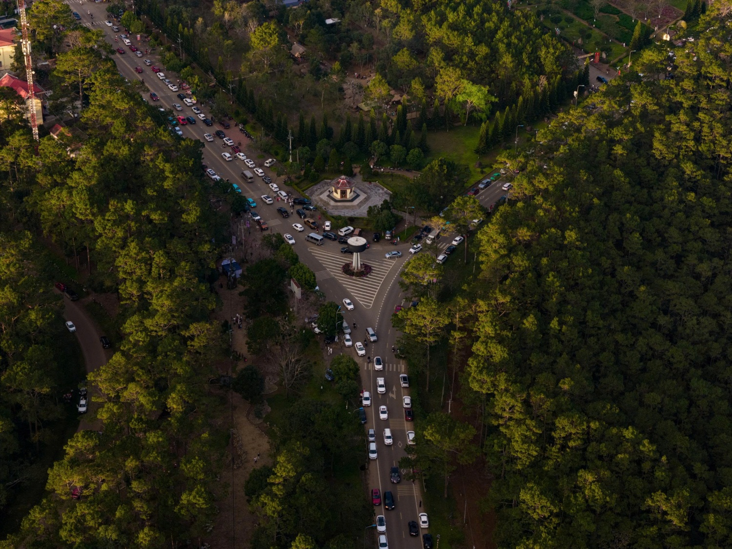 Đề xuất nghiên cứu đầu tư theo hình thức PPP đối với cao tốc Quảng Ngãi - Măng Đen