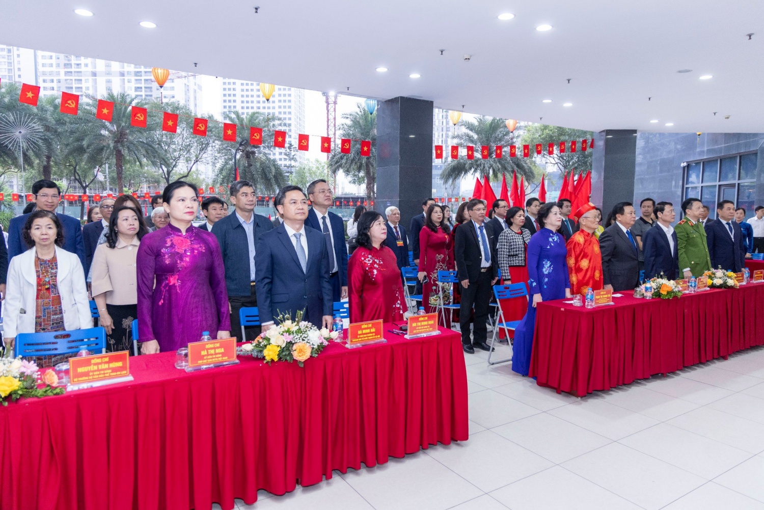 [Chùm ảnh] Cử tri cả nước nô nức đi bầu cử