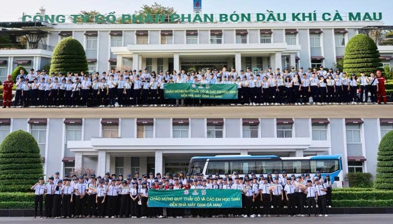 PVCFC khởi động hành trình hướng nghiệp thực tế năm 2026 cho học sinh THPT tại Cà Mau