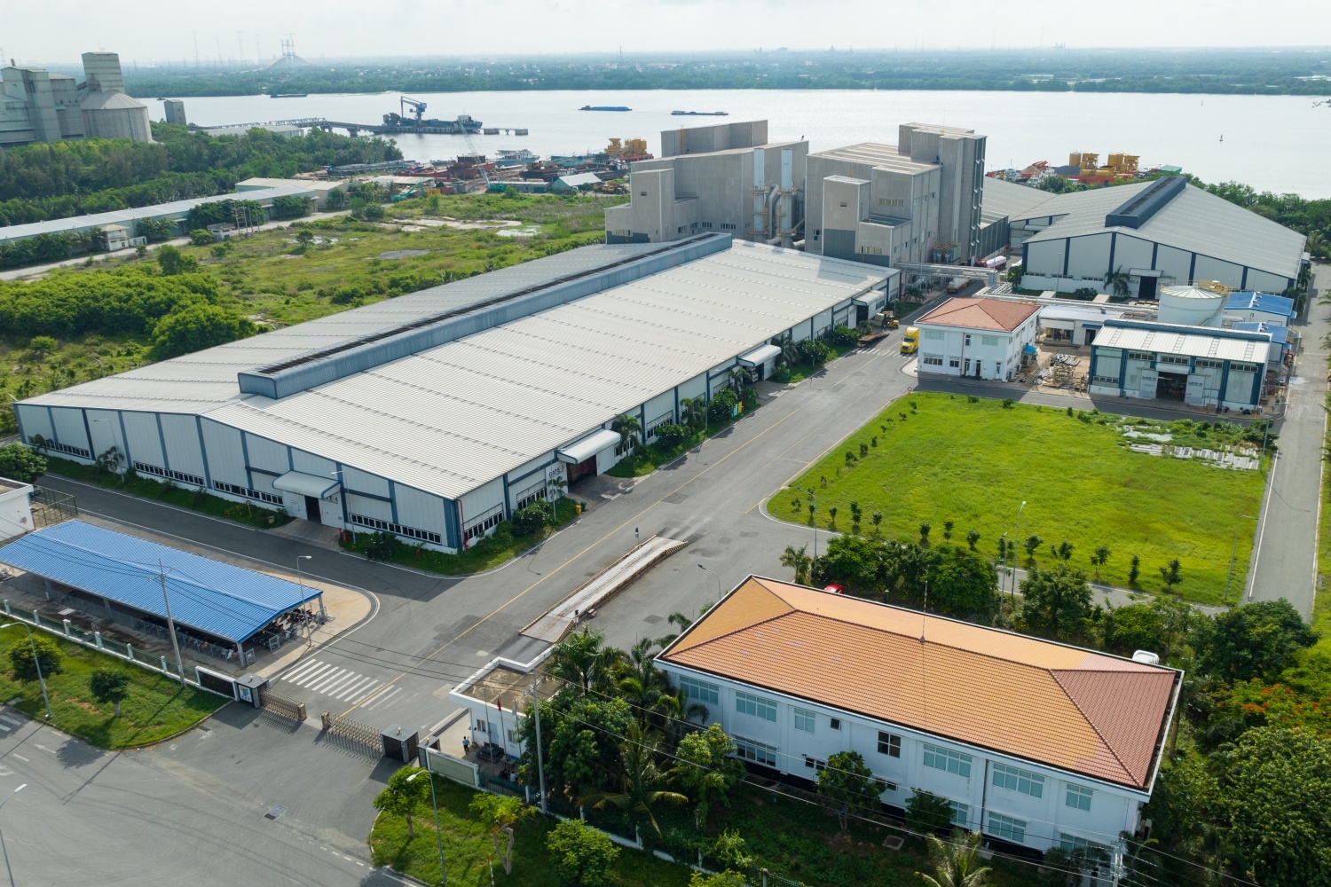 PVCFC: Thúc đẩy tiêu thụ, mở rộng thị trường và đẩy mạnh M&A, tạo động lực tăng trưởng mới PVCFC: Thúc đẩy tiêu thụ, mở rộng thị trường và đẩy mạnh M&A, tạo động lực tăng trưởng mới