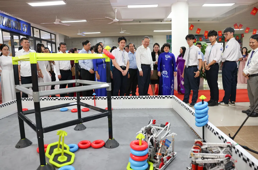 STEM Innovation Petrovietnam opens global pathways for Vietnamese students