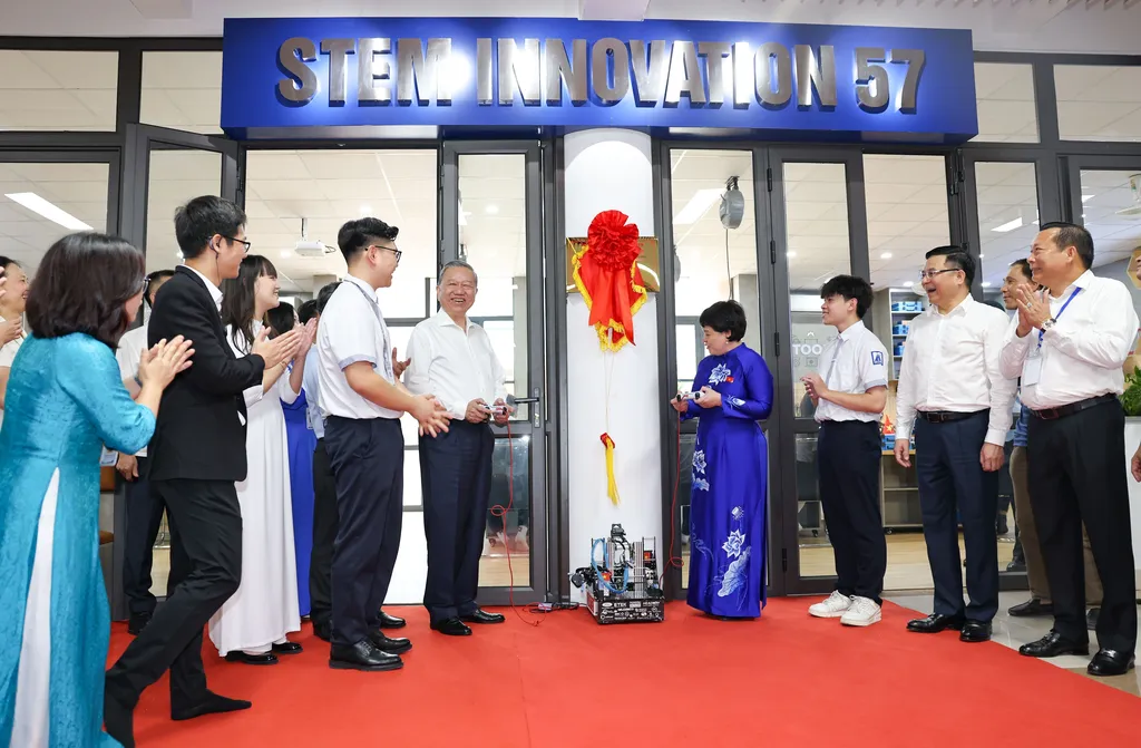 STEM Innovation Petrovietnam opens global pathways for Vietnamese students