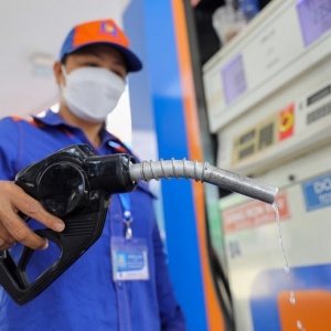 Bộ Tài chính đề xuất giảm thuế môi trường với xăng, dầu đến ngày 30/6/2026