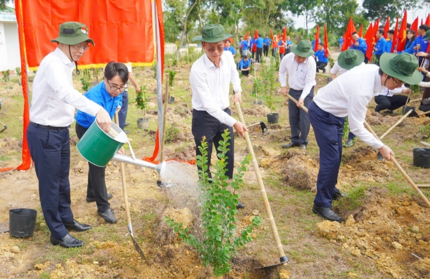 Tuổi trẻ Petrovietnam thi đua, lan tỏa tinh thần vì cộng đồng chào mừng 95 năm Ngày thành lập Đoàn TNCS Hồ Chí Minh