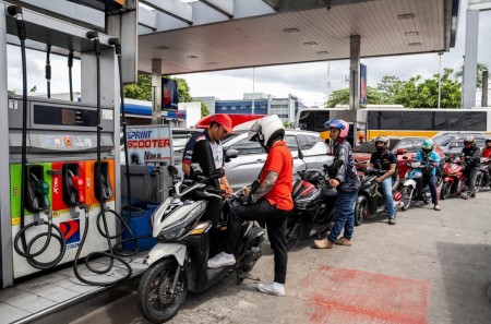 Philippines "tiến thoái lưỡng nan" khi giá năng lượng tăng vọt