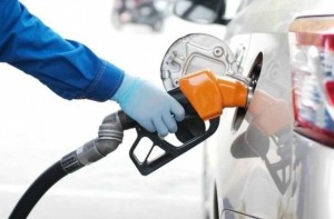 Áp dụng thuế bảo vệ môi trường 0 đồng/lít đối với xăng, dầu từ 26/3 - 15/4