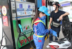 Tìm lời giải bền vững cho thị trường xăng dầu