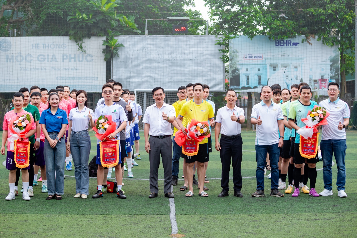 Nâng cao tinh thần đoàn kết tại Giải bóng đá Tứ Hùng Cụm hoạt động Đoàn Thanh niên Petrovietnam miền Trung