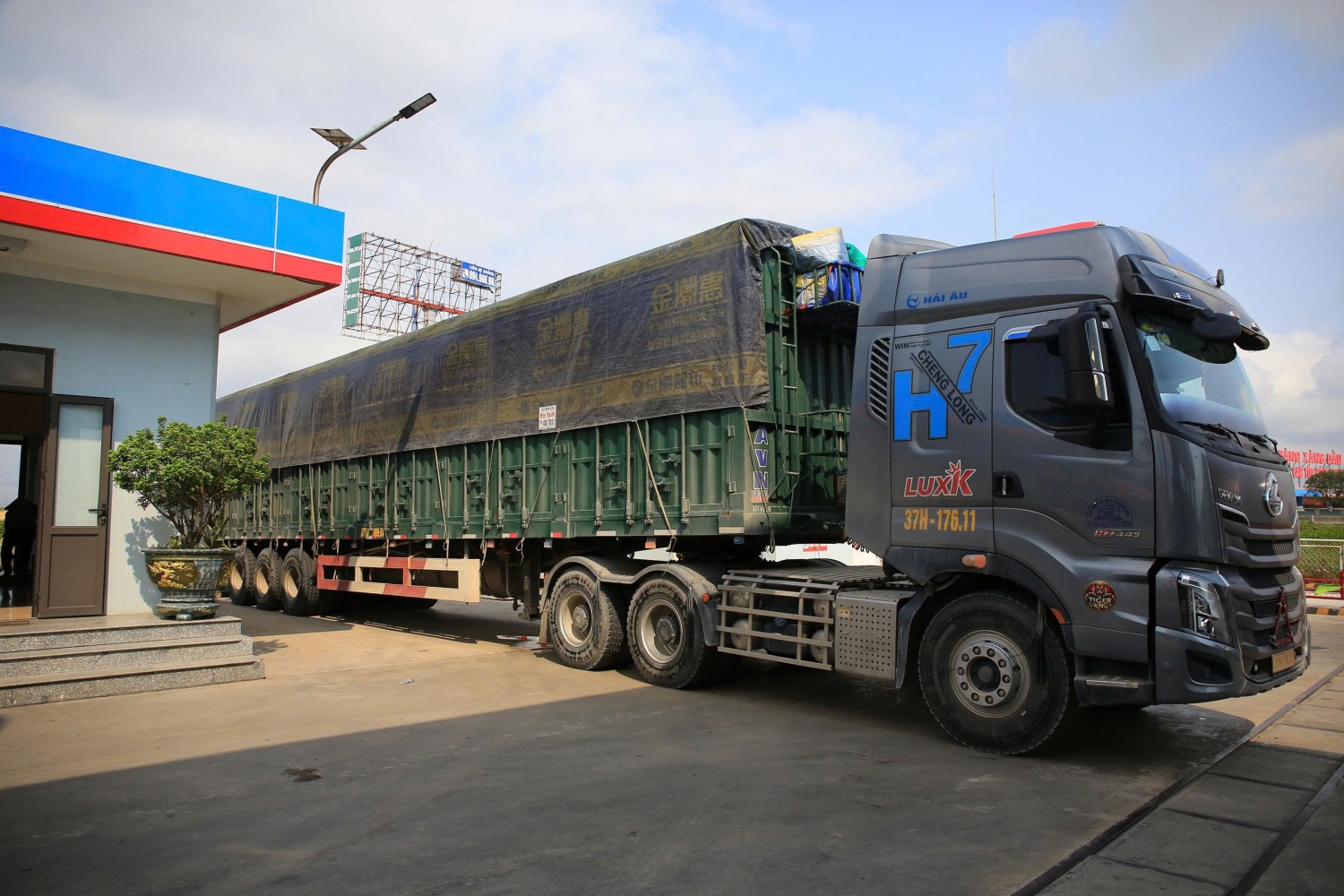 Chuyện về CHXD Top 1 miền Bắc của PVOIL Chuyện về cửa hàng xăng dầu Top 1 miền Bắc của PVOIL