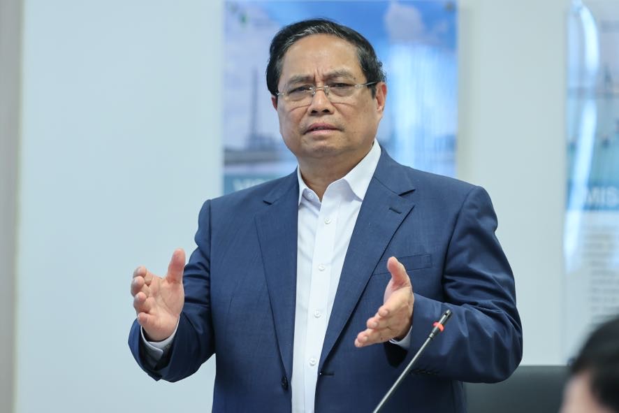 Thủ tướng làm việc tại Nhà máy Lọc hóa dầu Nghi Sơn và khảo sát địa điểm xây dựng kho dầu chiến lược